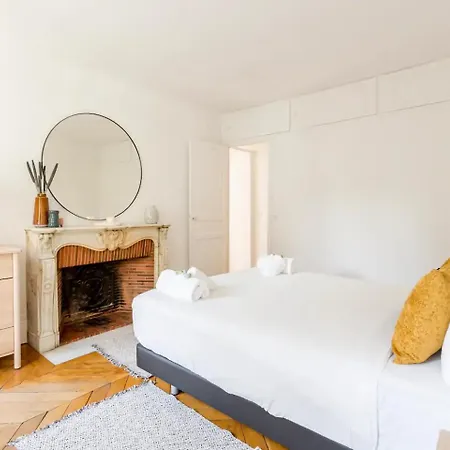 8p - 3br Le Marais Spacious - - Historic Appartamento Parigi