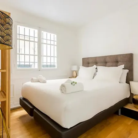 8p - 3br Le Marais Spacious - - Historic * Parigi